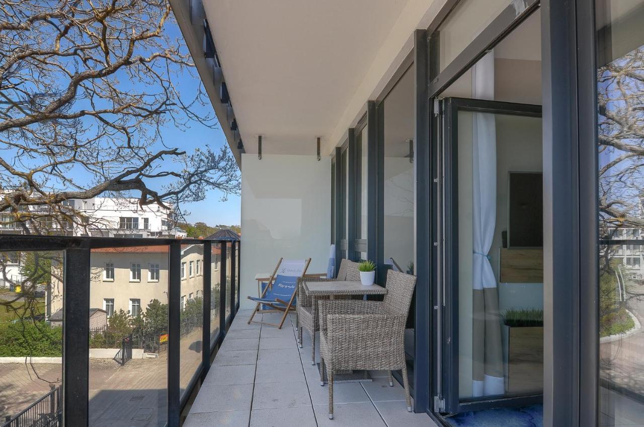 Apartament Z Widokiem Na Morze - Nadmorski Luksus Apartamenty ウストロニエ・モルスキエ エクステリア 写真
