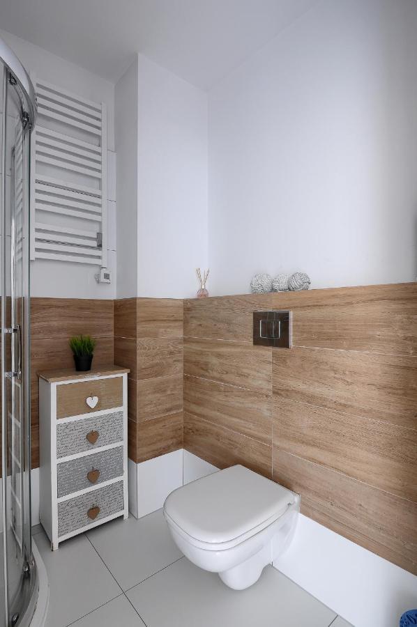 Apartament Z Widokiem Na Morze - Nadmorski Luksus Apartamenty ウストロニエ・モルスキエ エクステリア 写真